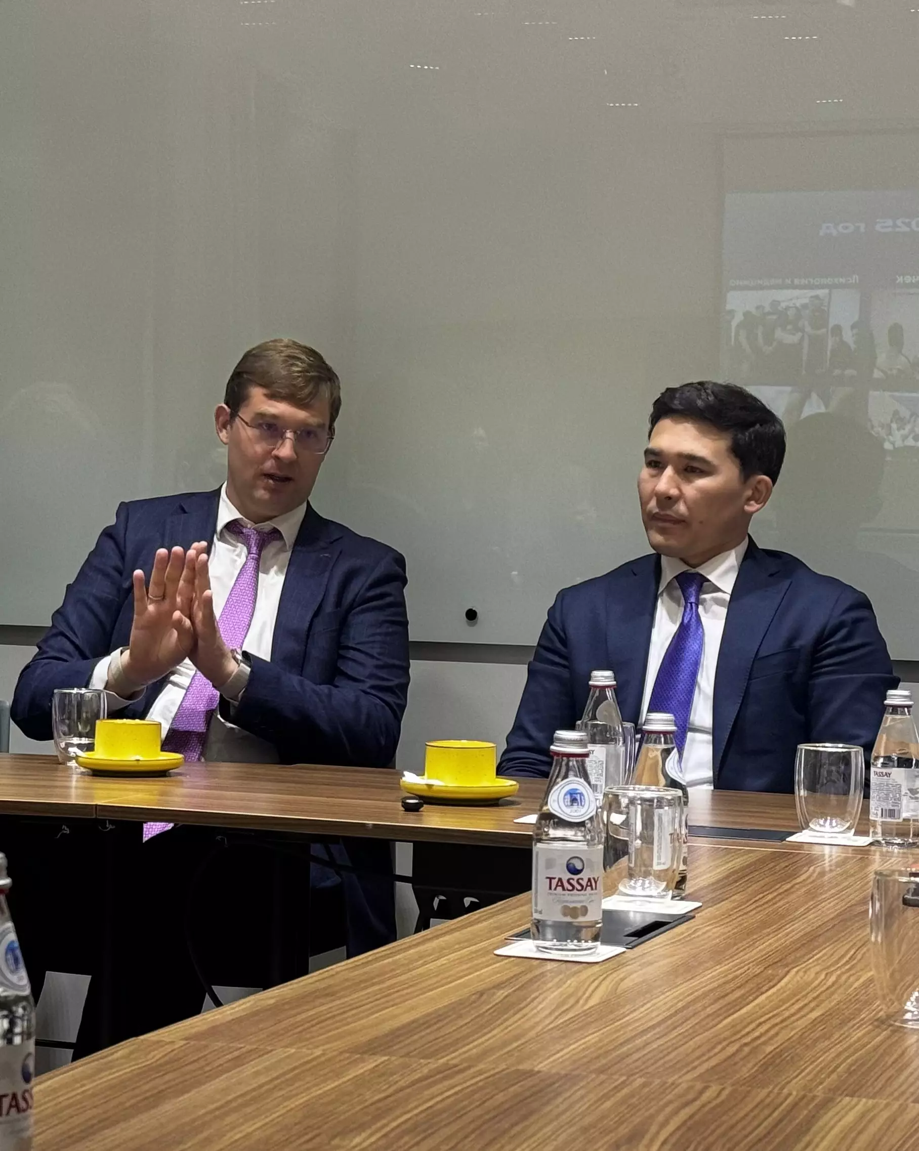 ҚР Туризм және спорт министрі Ербол Мырзабосынов Freedom QJ League жобасының басшылығымен және командасымен кездесті