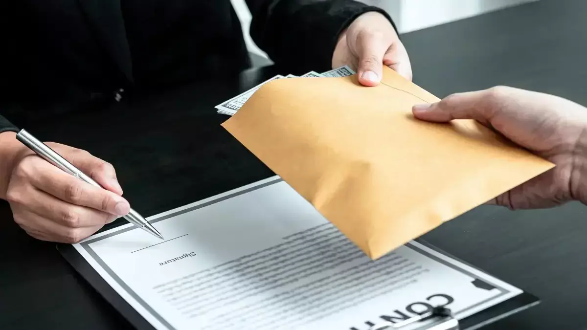 Ауыл шаруашылығы министрлігі лауазымды шенеунігі жемқорлық бойынша күдікке ілінді