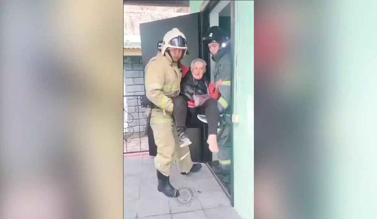 Пожилую женщину с травмой спасли в алматинских горах