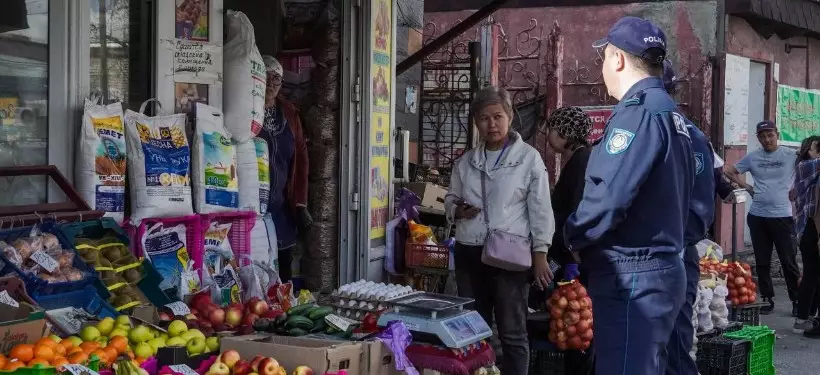 Рабочая группа борется с уличной торговлей в Семее