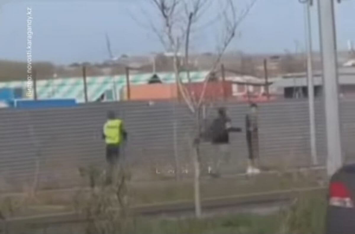 Побег от полиции в Алматы попал на камеру (ВИДЕО)