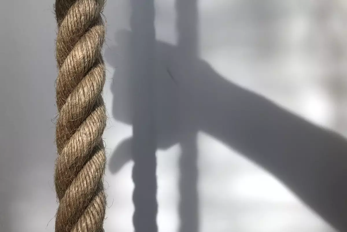 В СКО нашли тело подростка в сарае