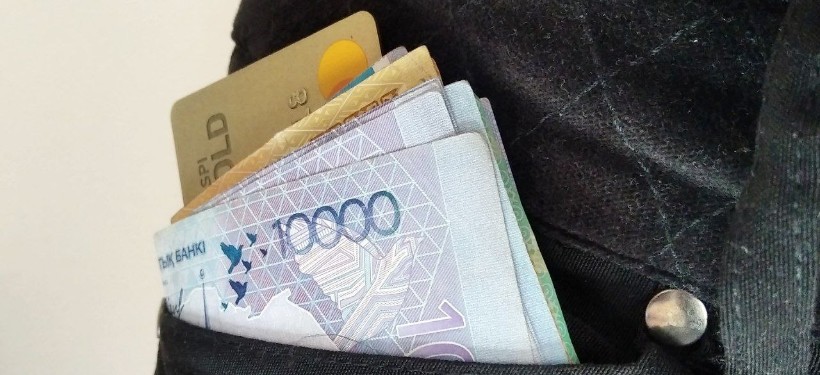 "Оплата только наличными" – имеют ли право продавцы отказать в приеме платежей картой или QR
