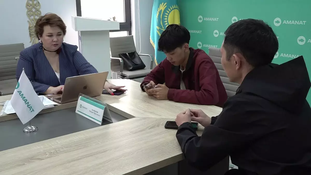 Финансовые эксперты помогли тысячам казахстанцев разобраться с долгами
