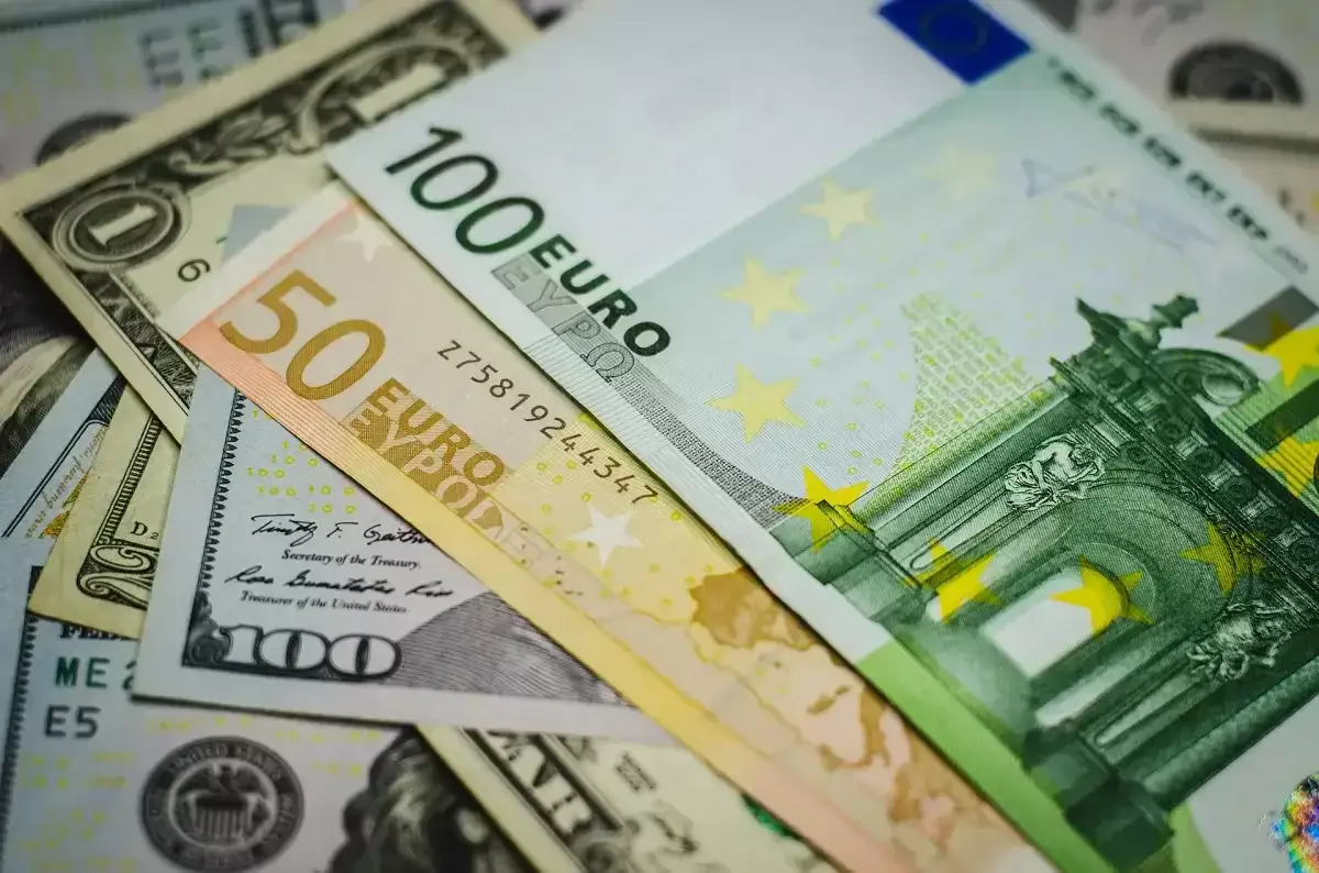 Курс валют на 11 апреля 2025