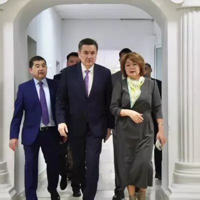 Аким ВКО поздравил молодых ученых с Днем науки