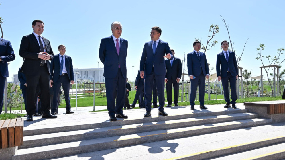 Тоқаев жаңа Shymkent City саябағын аралап көрді