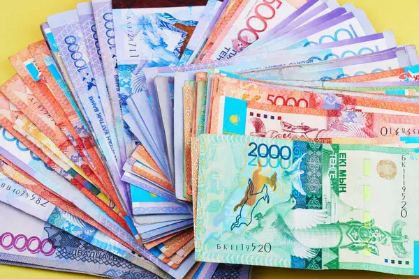 Нацбанк установил базовую ставку на уровне 16,5% годовых