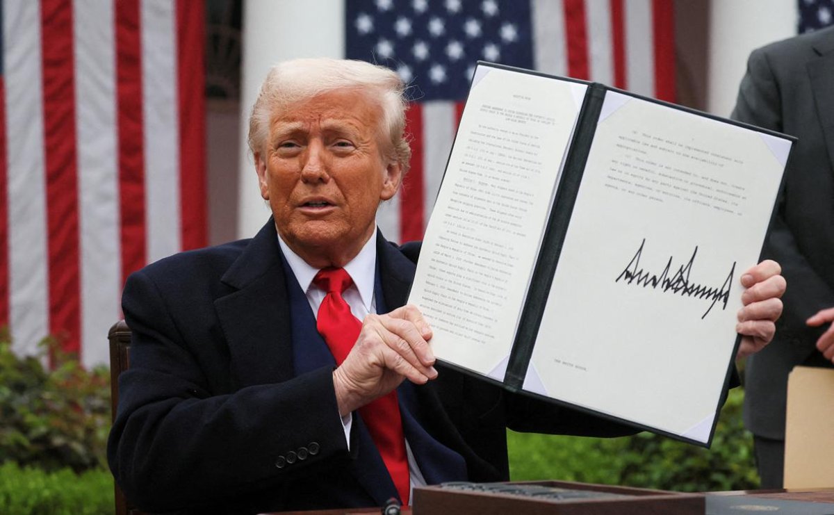 Трамп саясаты талай елді әбігерге салатын түрі бар