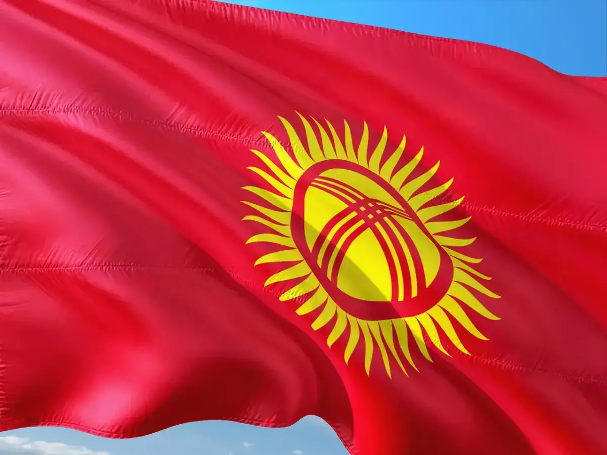 Новый гимн не смогли выбрать в Кыргызстане