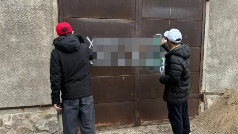 Больше 3 лет за рекламу наркотиков - в Жезказгане осудили мужчину
