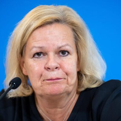 Журналиста ждет лишение свободы за мем про главу МВД Германии