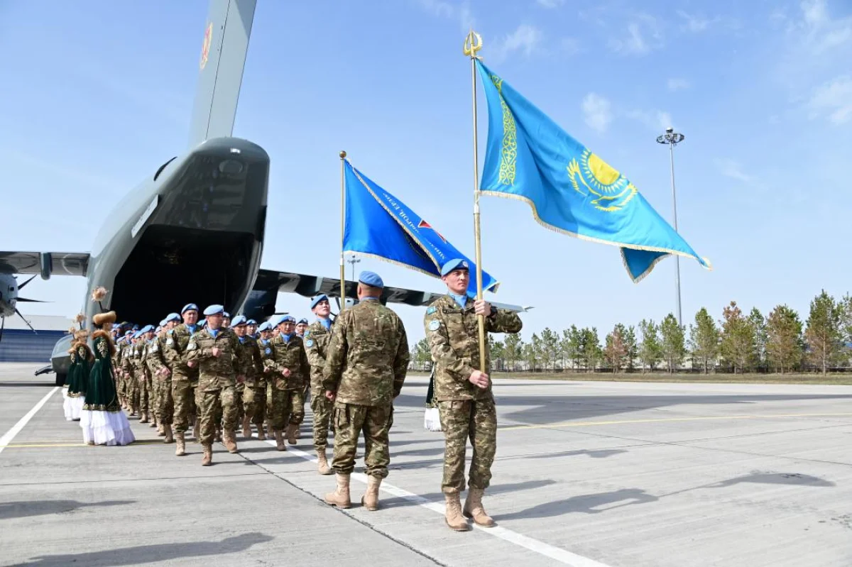 Первый отряд казахстанских миротворцев вернулся с Голанских высот: среди них — 7 женщин