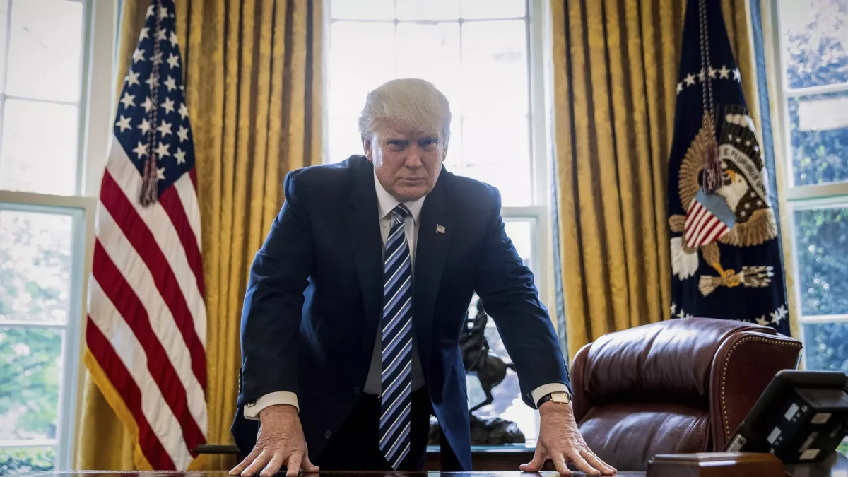 Трамп организует самую массовую депортацию мигрантов в истории