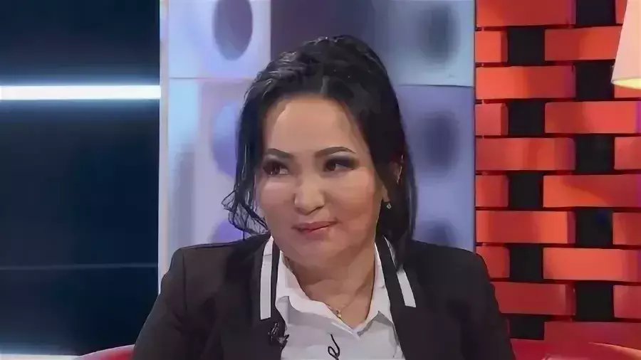 «Оттап отырған қатын»: Гүлзира Айдарбекова ұлына араша түсті