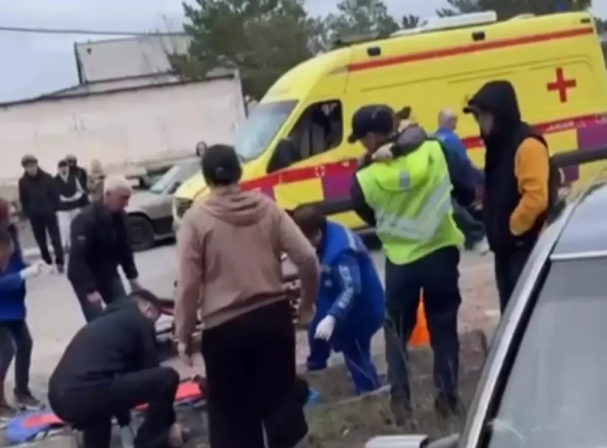 Ребёнка из Атбасара эвакуируют санавиацией после аварии