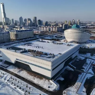 Десятки тысяч пустующих квадратных метров. Могут ли быть полезными административные здания в мегаполисах Казахстана?