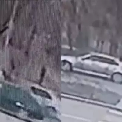 Женщину с маленьким ребенком сбили в Караганде