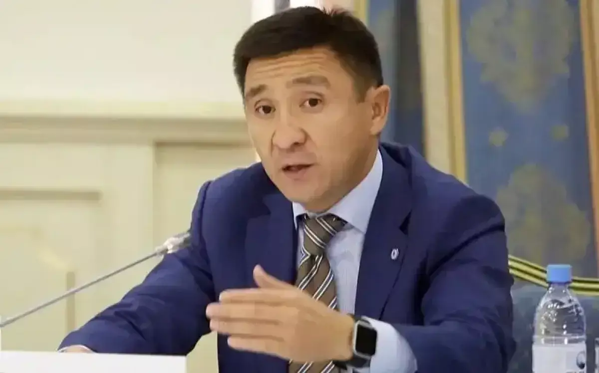 Бывшего вице-министра Кожагапанова госпитализировали, суд отменен