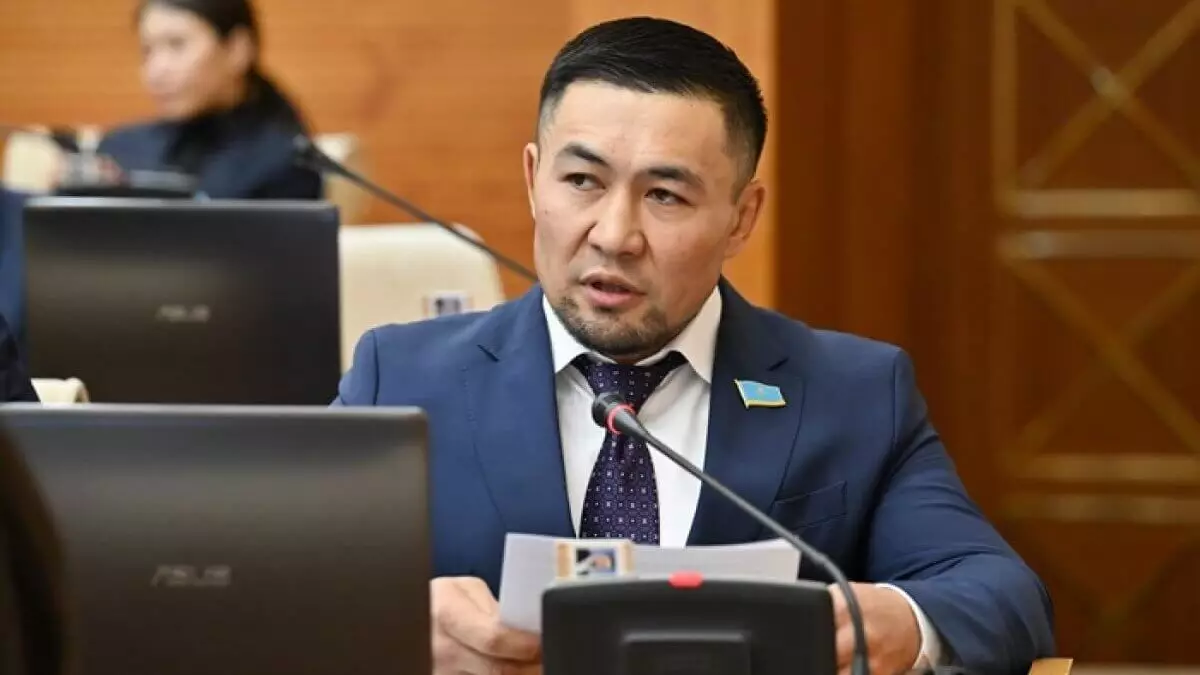 Ардақ Назаров ұлттық спортты дамытудың жолдарын ұсынды