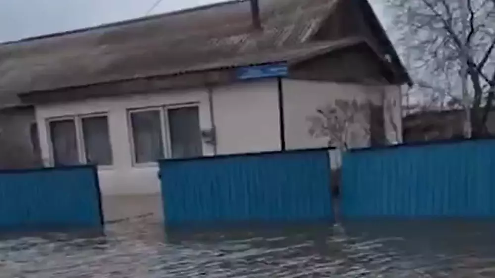 “Одни и те же дома топит каждый год“. От акима потребовали действий