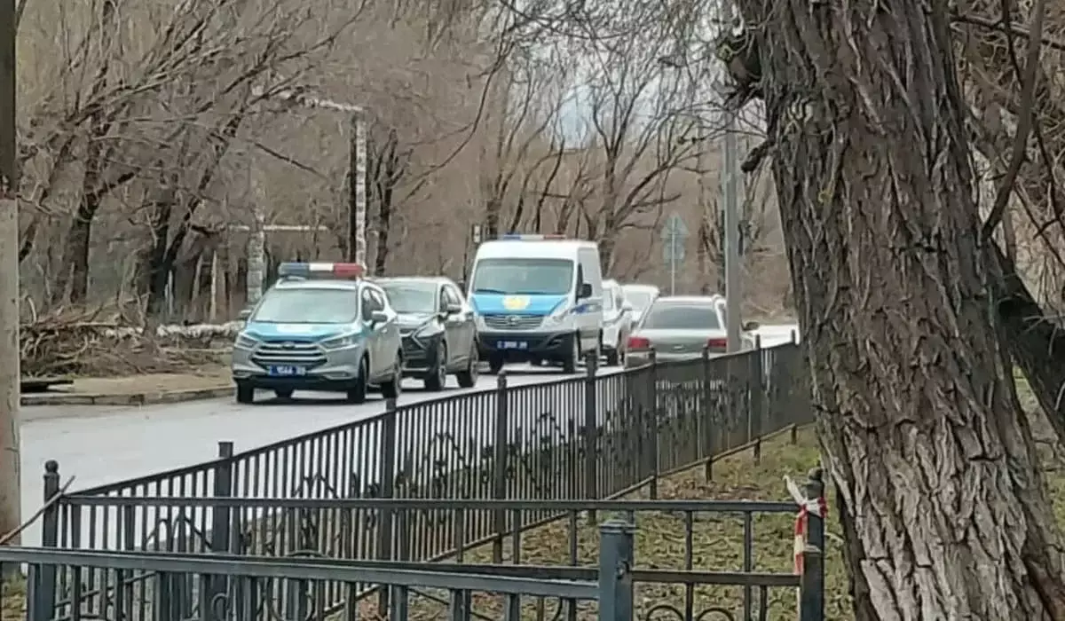 Труп мужчины нашли недалеко от ЦОНа в Караганде