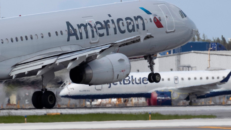American Airlines предложит бесплатный интернет на борту, следуя примеру конкурентов United и Delta.