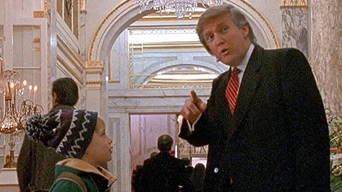 "Үйде жалғыз қалғанда-2": фильм режиссері Трамп түскен эпизодты қиып тастағысы келеді