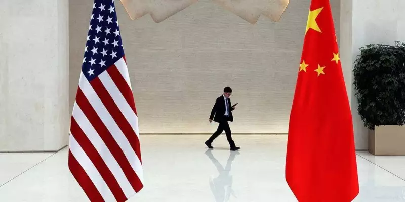США пригрозили Китаю поднять пошлины до 245%