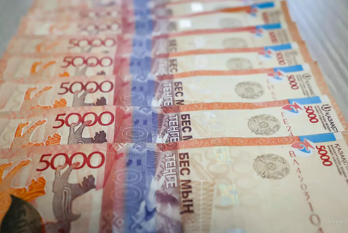 Мать года из ВКО лишилась свободы за долг в 10 млн тенге