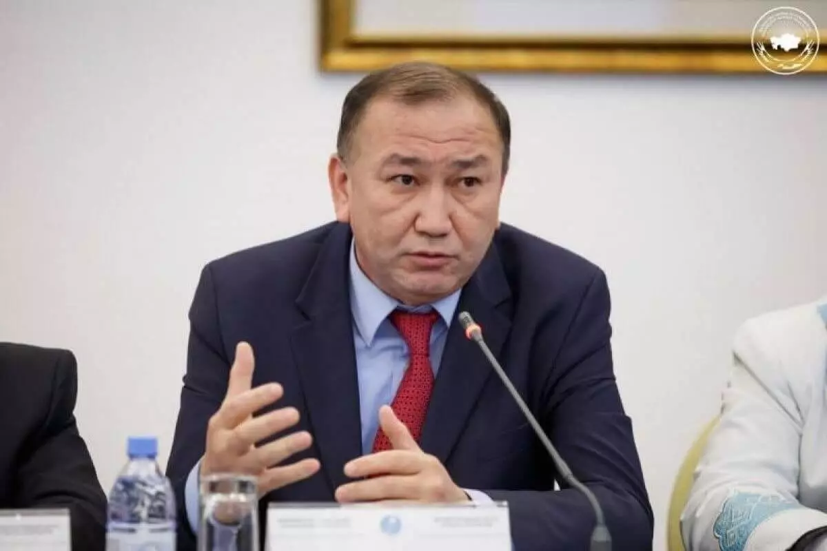 Мажилисмен обнаружил факт дискриминации по возрасту в программе “Болашак”