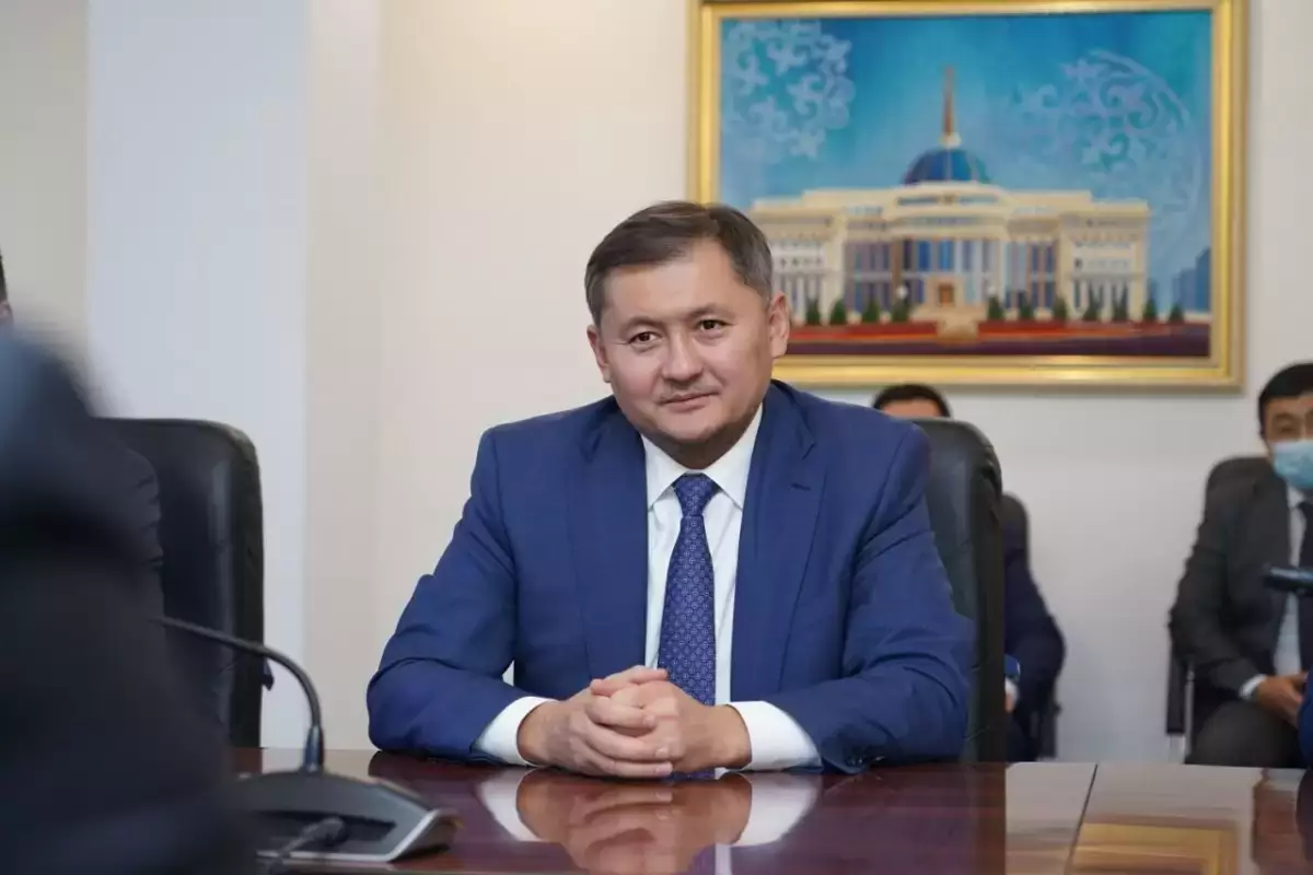 «93 жастағы басшы, 76 жастағы ғалымдар»: Фесенков институтындағы шу жайлы Саясат Нұрбек не дейді