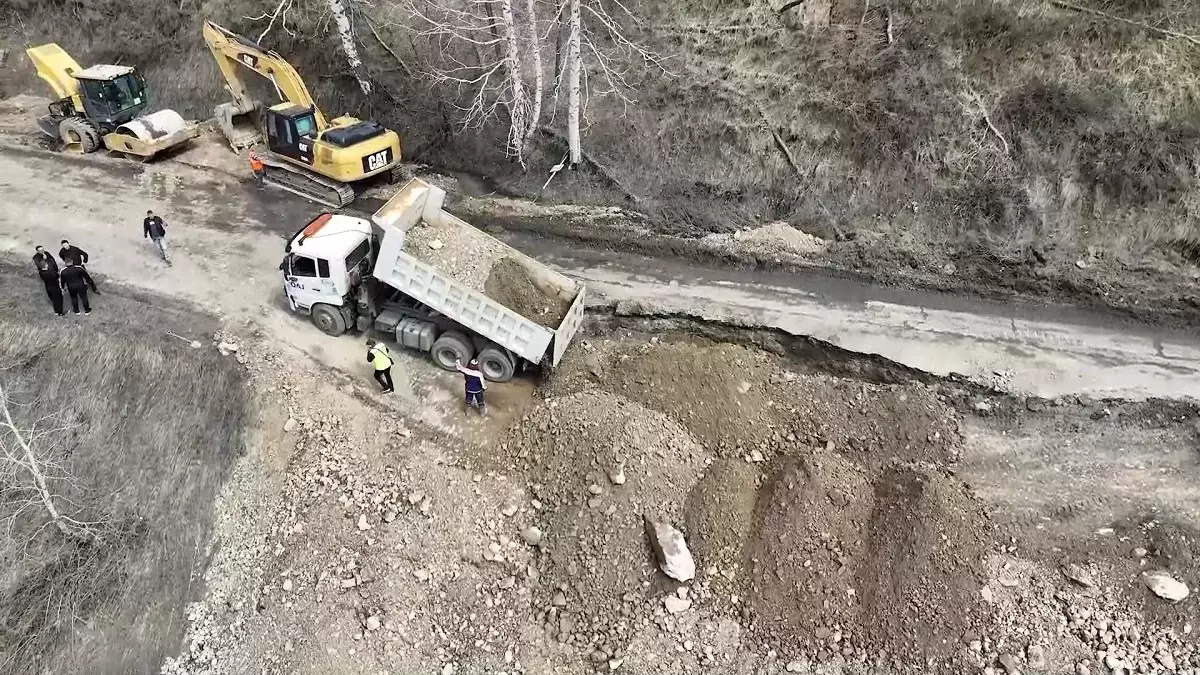 Талые воды: в ВКО паводки размыли республиканскую трассу