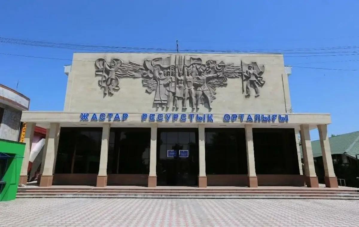 Шымкентте «лайк баспаған» қызметкерлер қудаланып жатыр. Әкімдік не дейді?