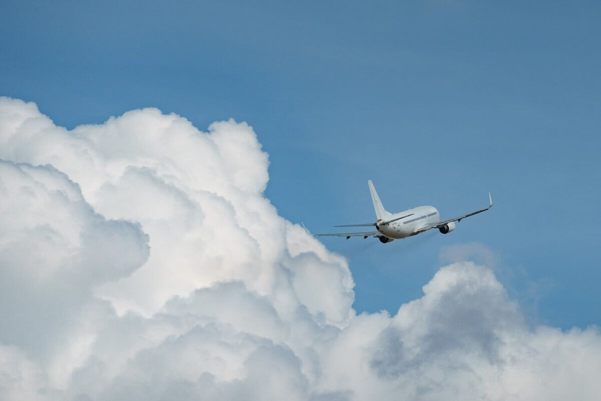 Над Астаной ограничат полеты: Air Astana изменила расписание рейсов