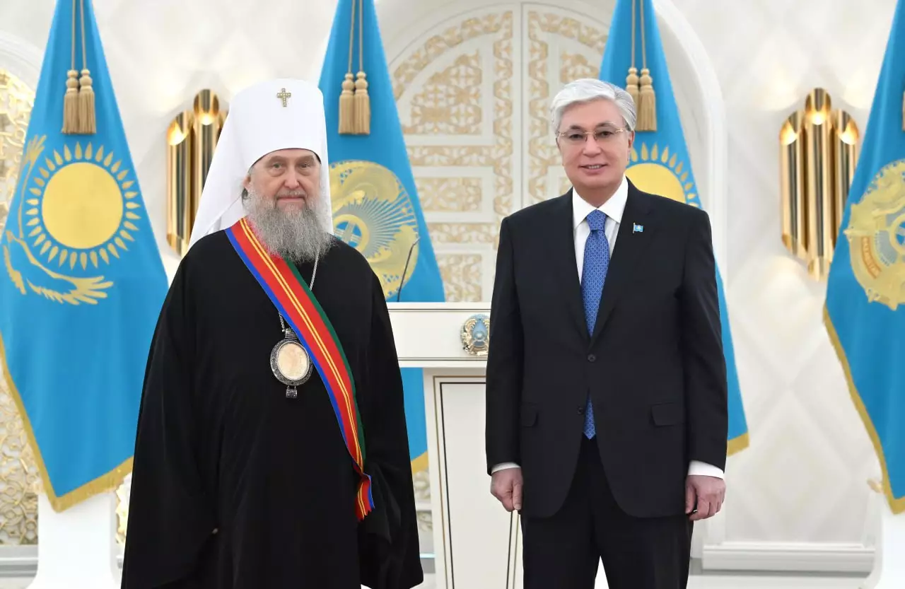 Президент Астана және Қазақстан митрополиті Александрды I дәрежелі «Достық» орденімен марапаттады