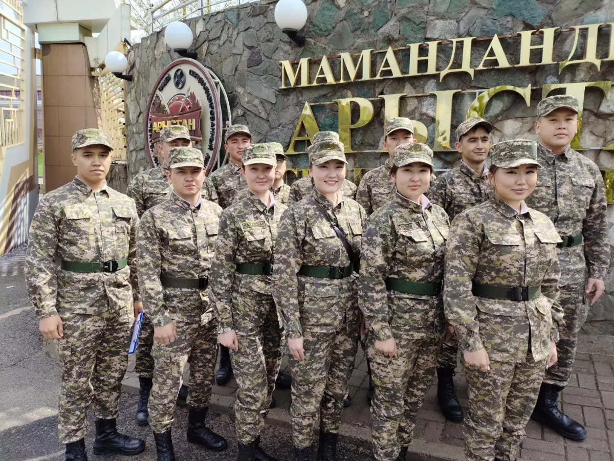 Студенты военной кафедры КазНУ посетили лицей «Арыстан»