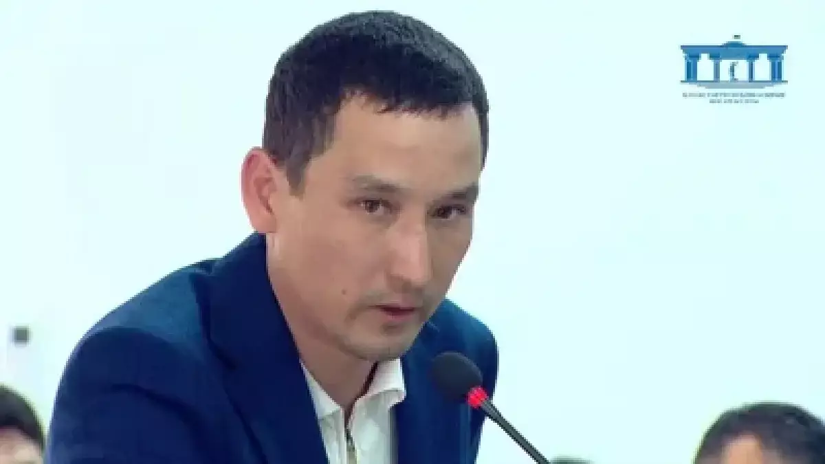 «Хуторлықтар» бұрын көрші баланы пышақтап, атып өлтірген – Шерзат Болаттың әкесі