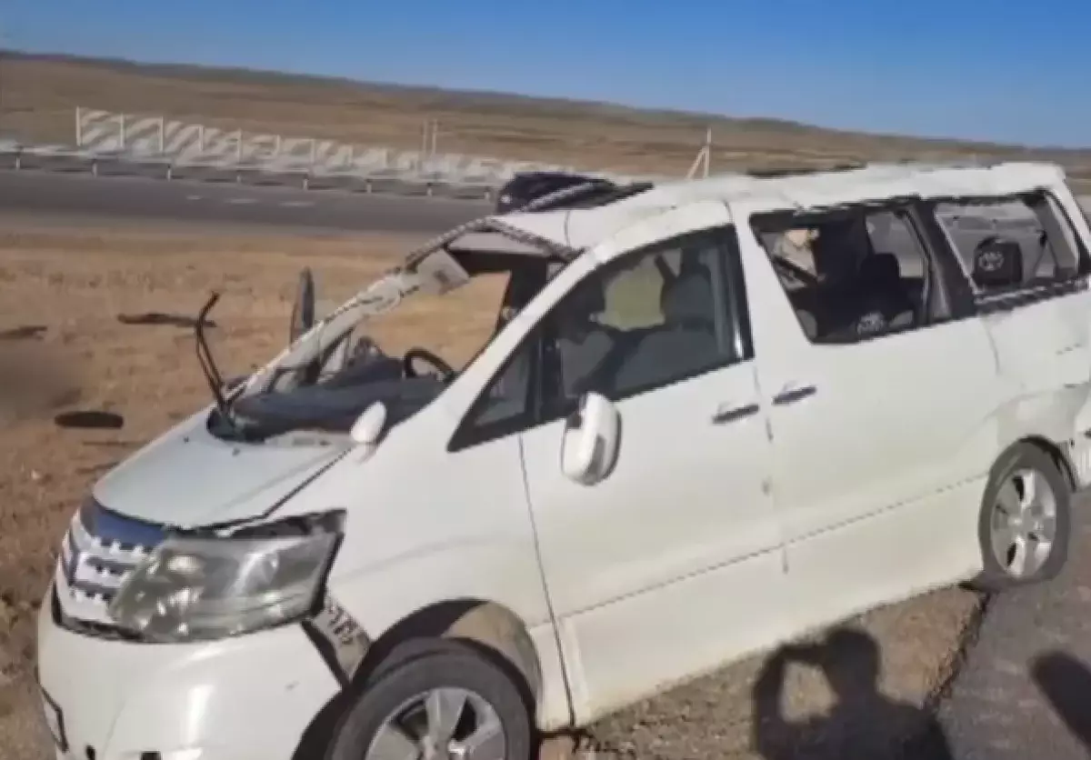 Два человека погибли и пятеро пострадали в страшном ДТП под Карагандой