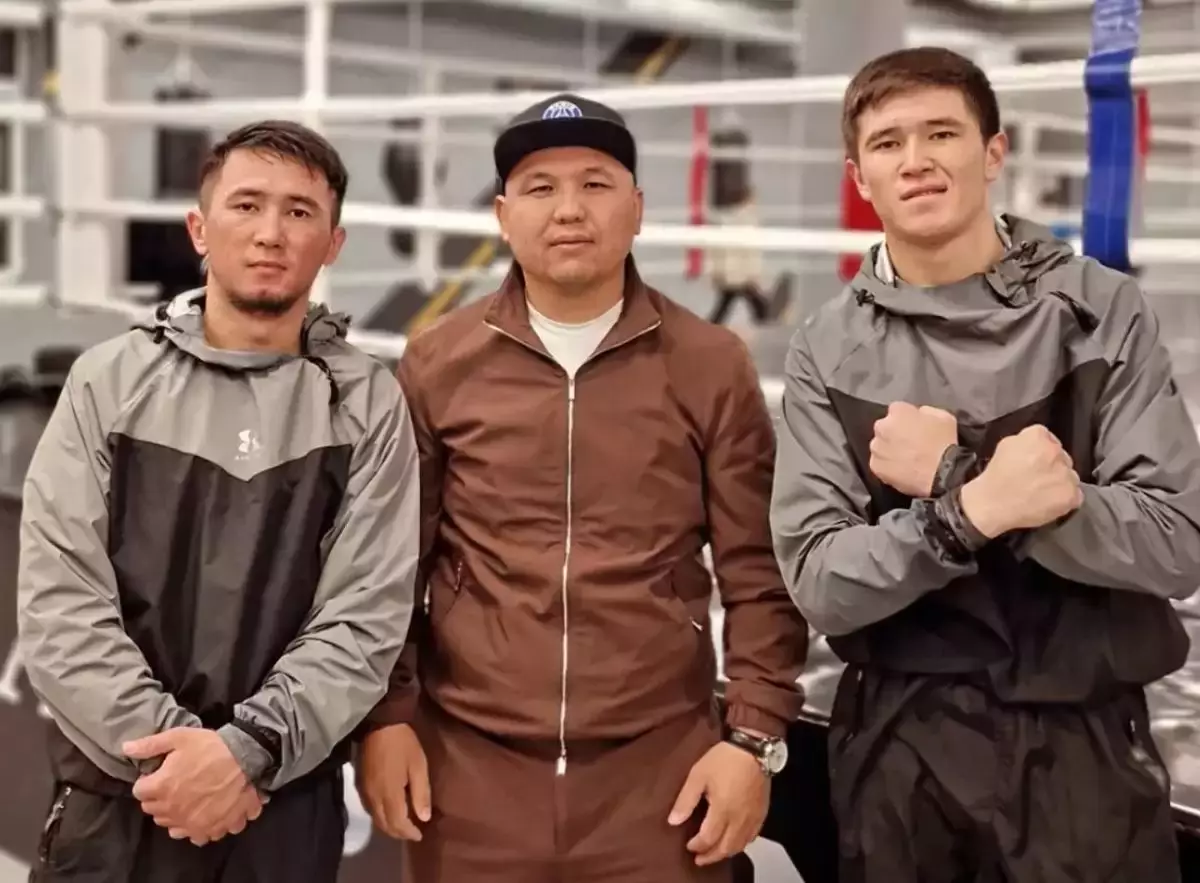 «Сұрағаннан аз берді»: Махмұд пен Төрехан Сабырхан кәсіпқой бокстағы дебютте қанша гонорар алды?