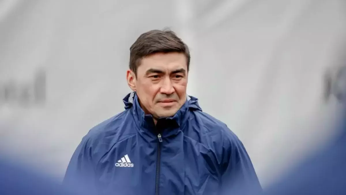 «Әлем чемпионатына ешқашан шықпаймыз»: Самат Смақов қазақ футболының жай-күйін айтты (ВИДЕО)