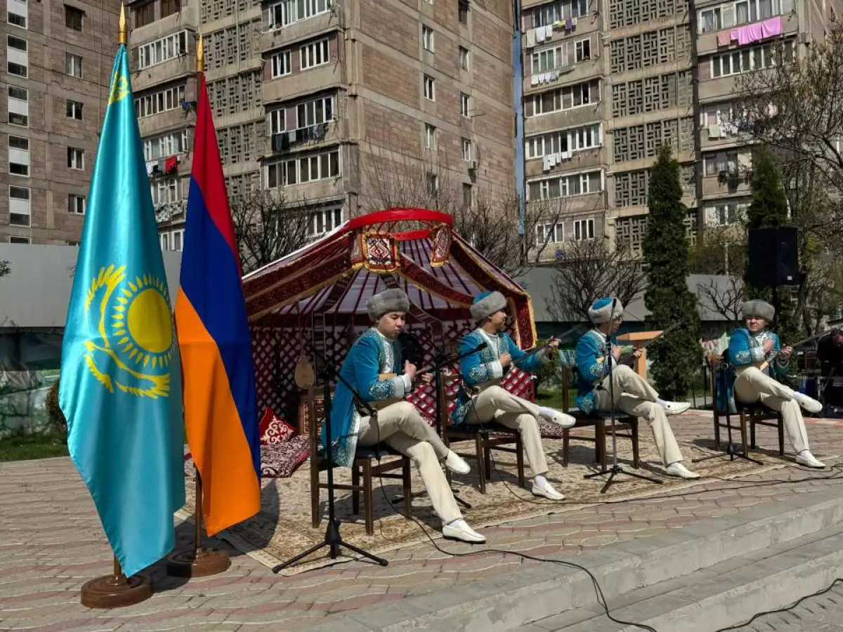 В Ереване открылся Парк имени Абая Кунанбайулы