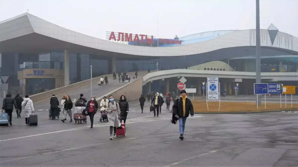 «В рюкзаке бомба»: подросток устроил переполох в аэропорту Алматы