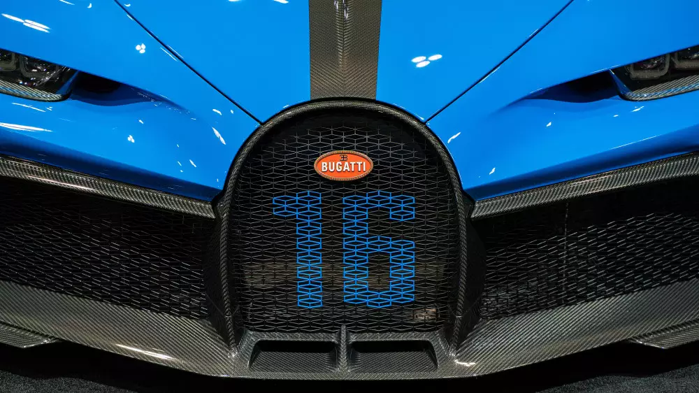 Знали ли вы, что на Bugatti можно снять ограничение скорости? Рассказываем как