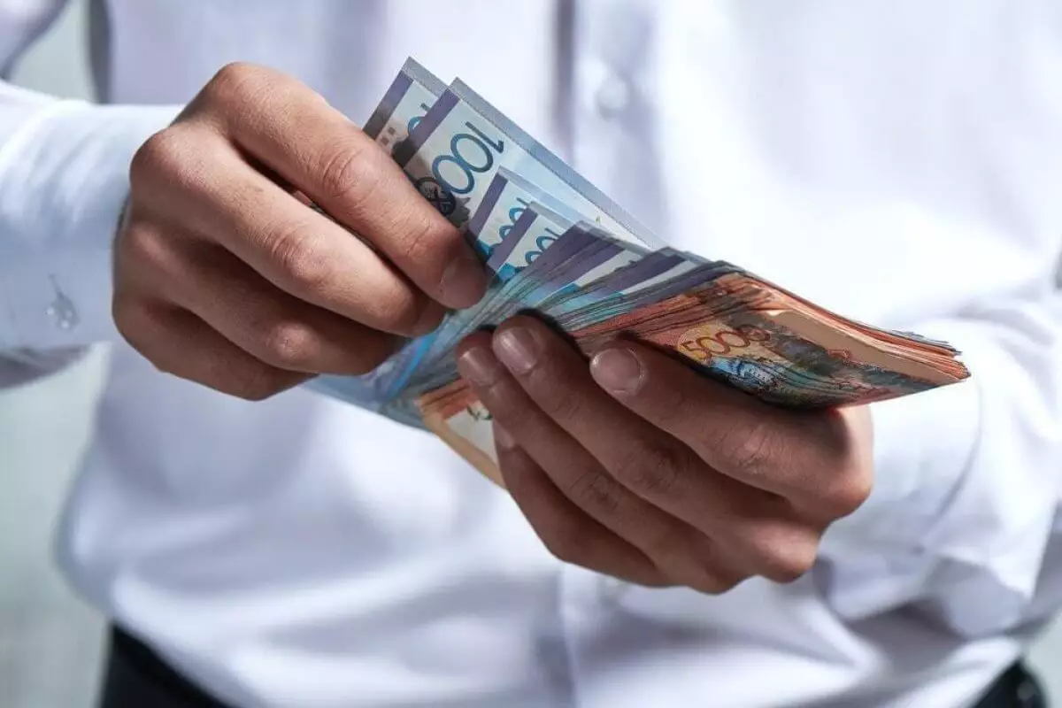 Замглавврача и бухгалтер больницы похитили 758 млн тенге в Жамбылской области