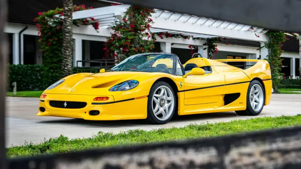Редкий Ferrari F50 Ральфа Лорена выставили на торги