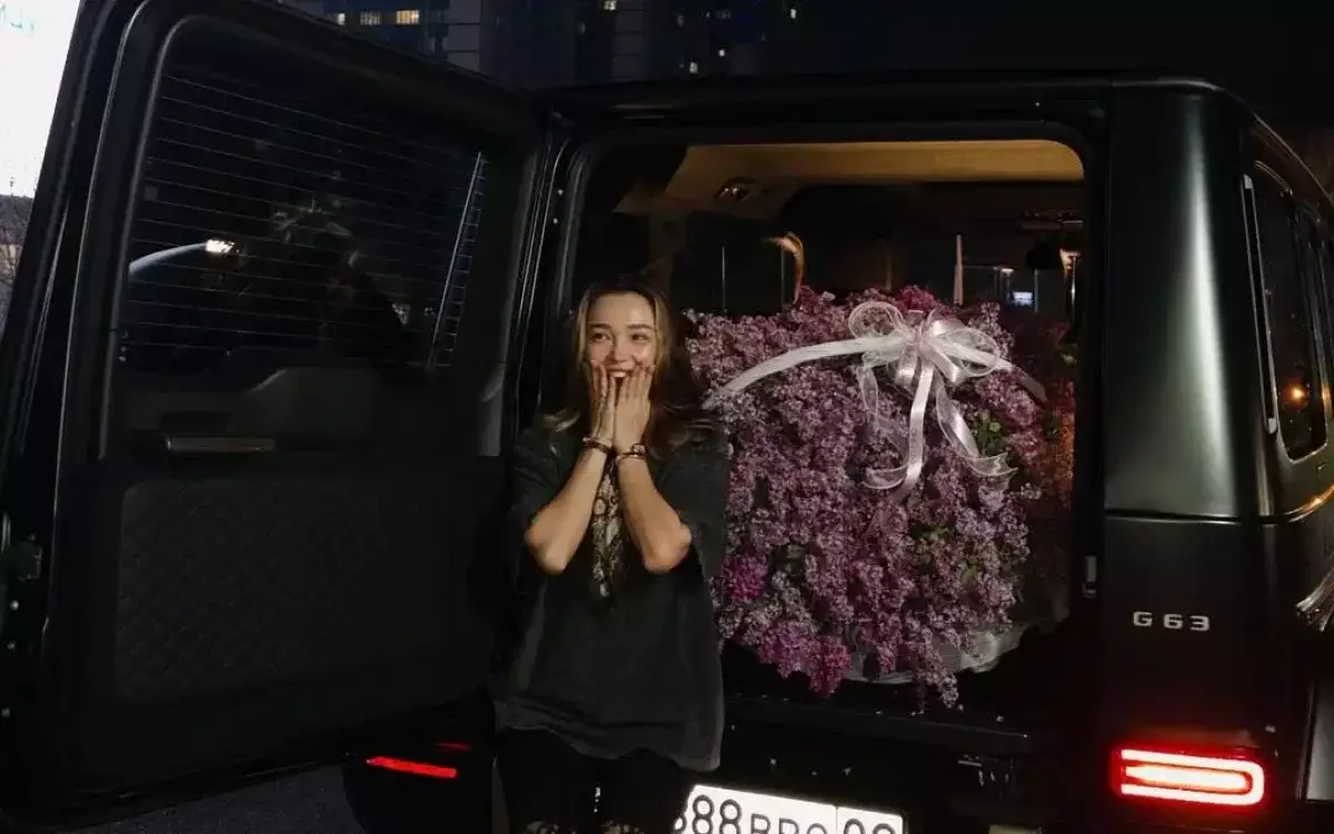Алматыда жол ережесін бұзған белгілі блогер жазаланды