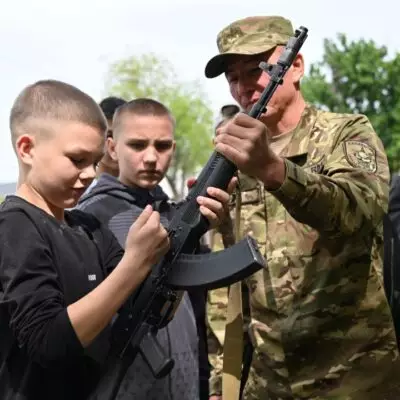Экскурсия в военный колледж: школьникам рассказали о профессии защитника Отечества