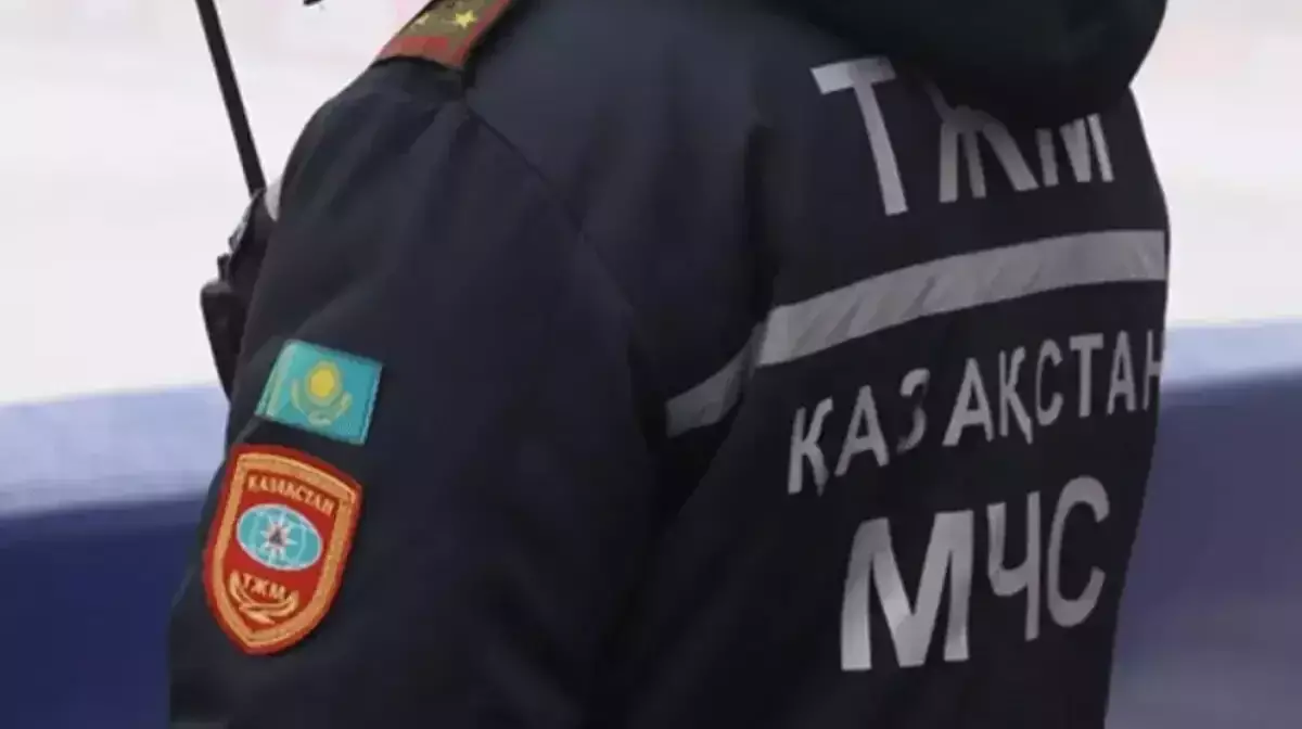 Талдықорғанда ер адам көпқабатты тұрғын үйдің жертөлесіне құлап кетті