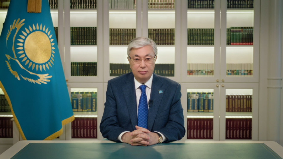 Тоқаев қазақстандықтарды Ұлттық кітап күнімен құттықтады